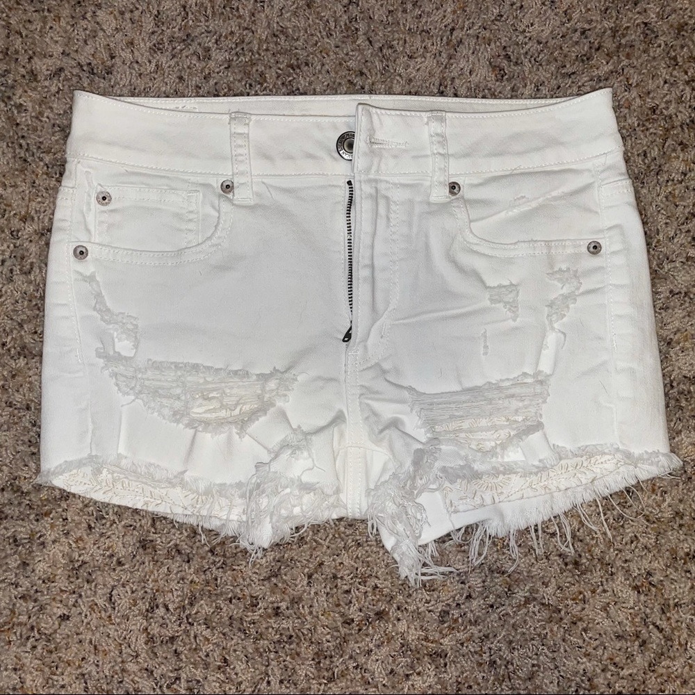 White American eagle shorts size 4 - NWOT